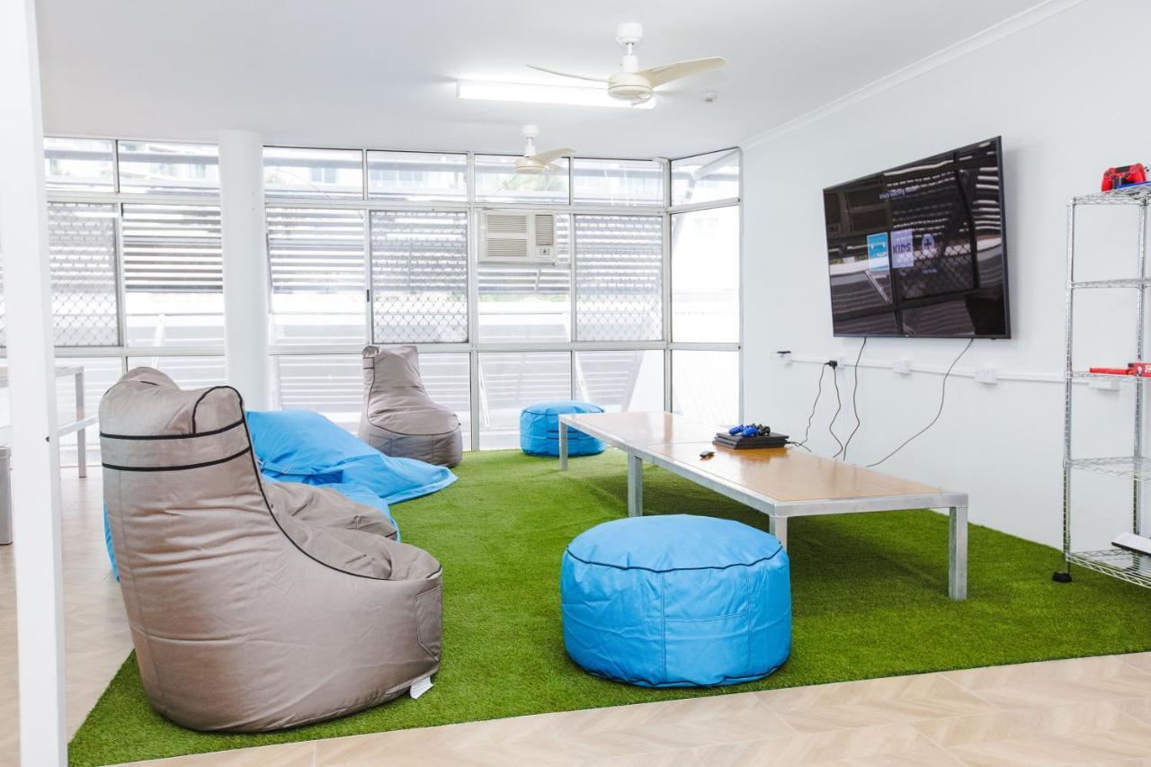 Hostel Mad Monkey Waterfront Cairns Exterior foto